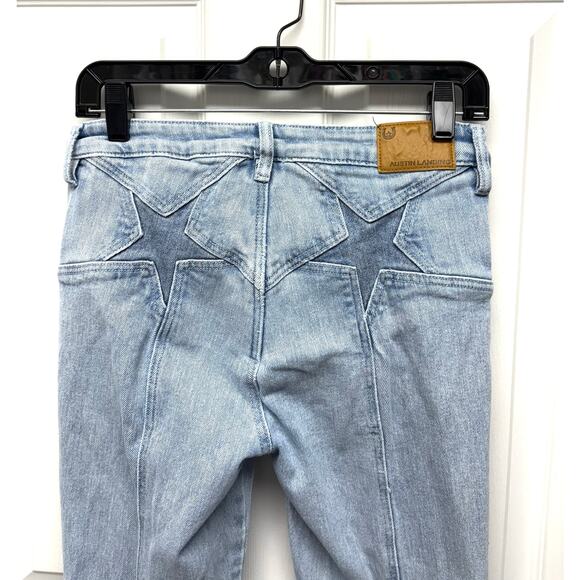 Austin Landing Jeans, Star Butt, Flared, Light Wash, Women's Size Junior 7 - Picture 2 of 6